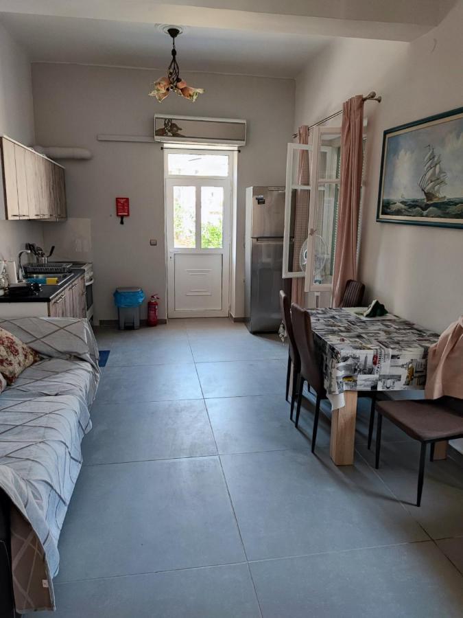 Ευχάριστο Σπίτι Στο Κέντρο Της Πόλης Του Ναυπλίου. Apartment Нафплион Екстериор снимка